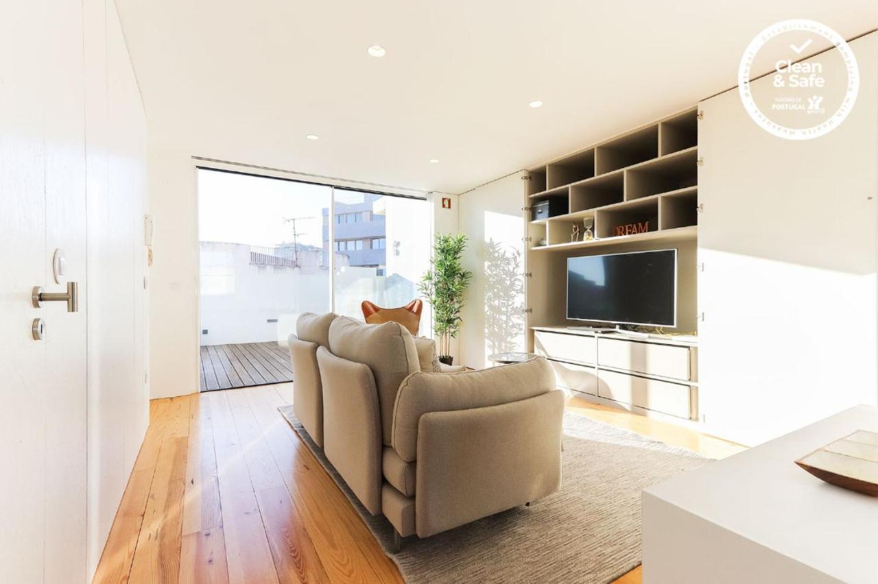Marques De Pombal Duplex With Terrace By Homing * Lissabon